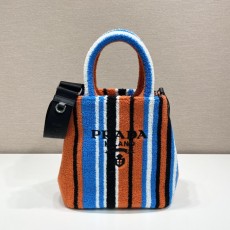 프라다 PRADA 자수 장식 토트백