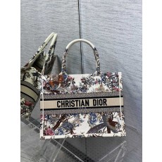 디올 DIOR BOOK 북 토트 백